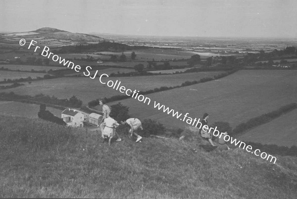 AT DUNAMASE